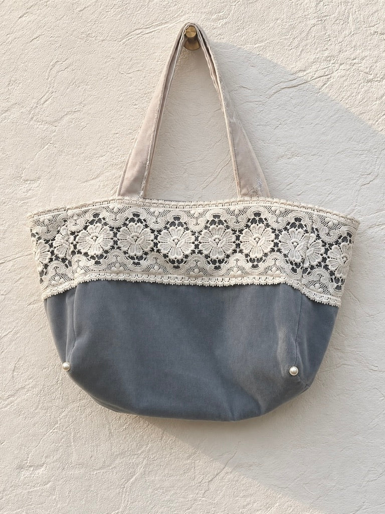 Colette Tote IV